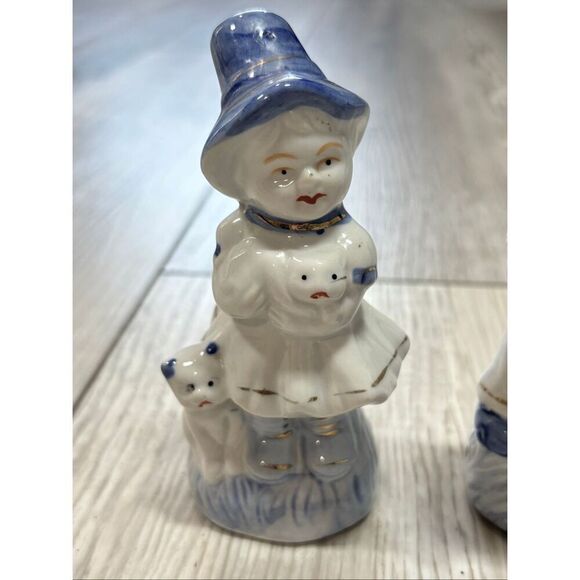 Vintage USSR Soviet Russia Blue and White Porcelain Figurines with Cats and Dogs - Picture 2 of 12